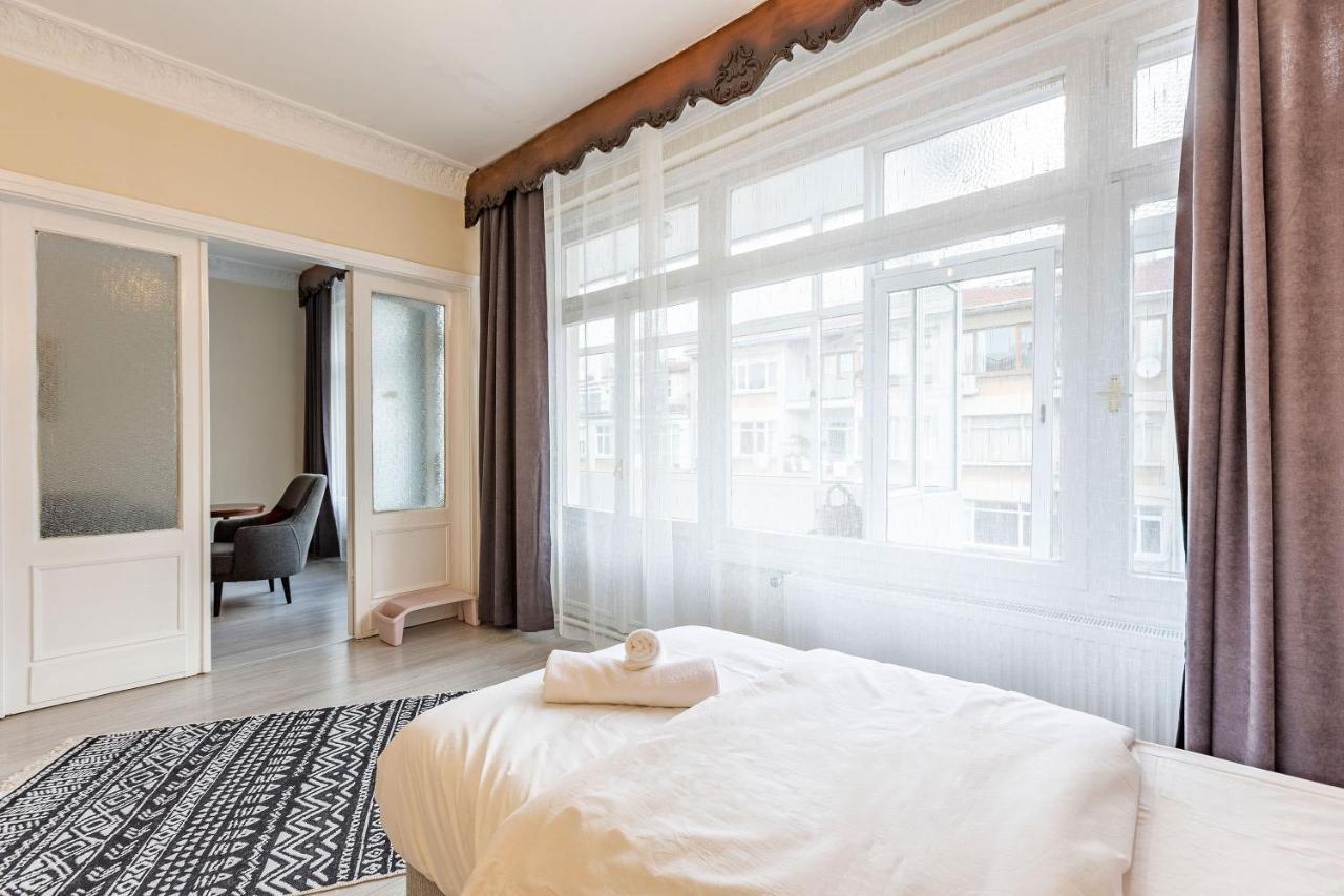 Charming Apartment Surrounded By Vibrant Attractions In Kadikoy イスタンブール エクステリア 写真