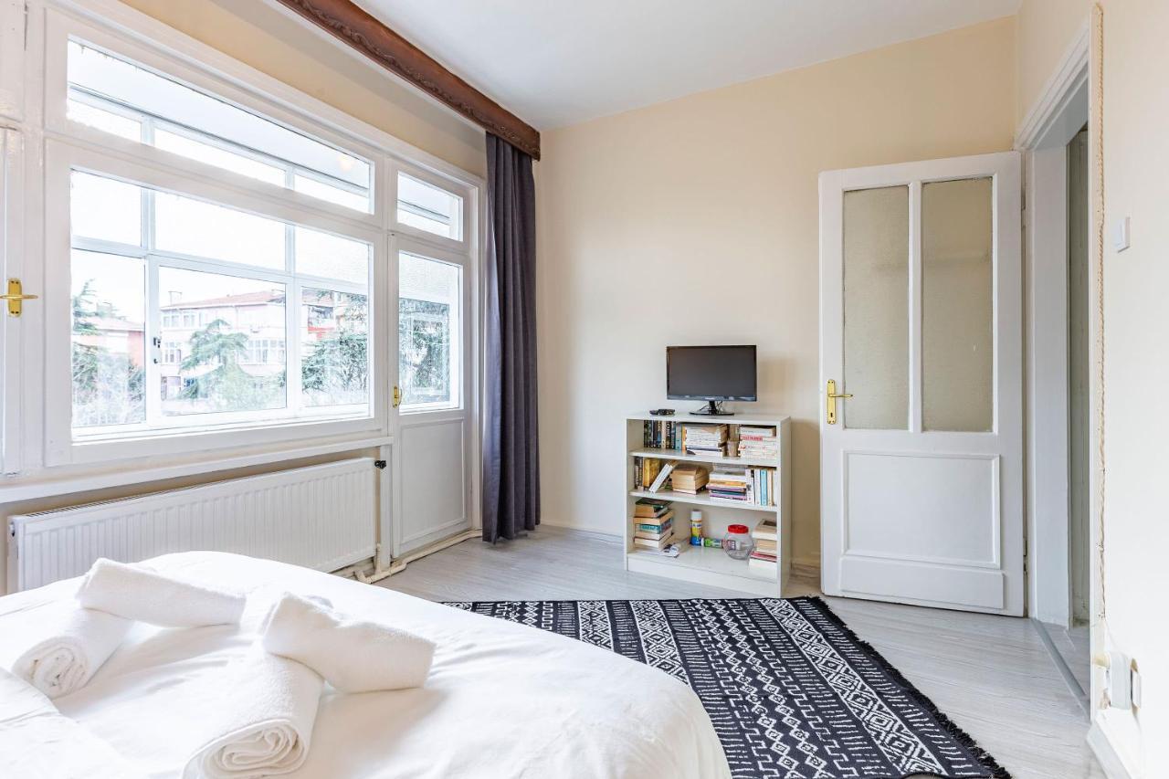 Charming Apartment Surrounded By Vibrant Attractions In Kadikoy イスタンブール エクステリア 写真